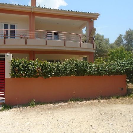 Socrates Family Apartments Kalligoni Exterior foto