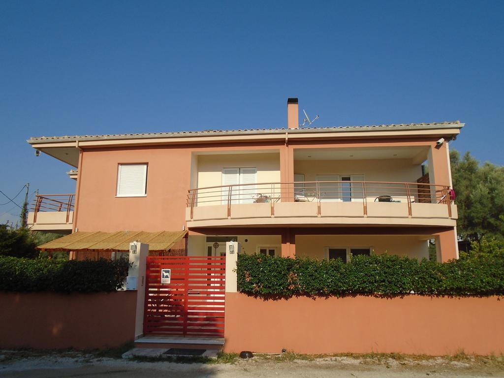 Socrates Family Apartments Kalligoni Exterior foto